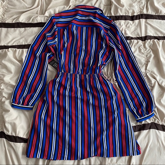 ⛔️SOLD⛔️New Express Dress with Pockets, S - Picture 2 of 5